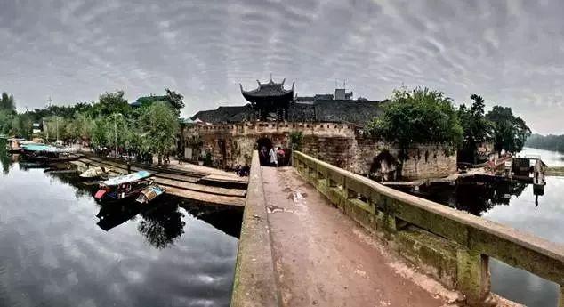 国王升空记